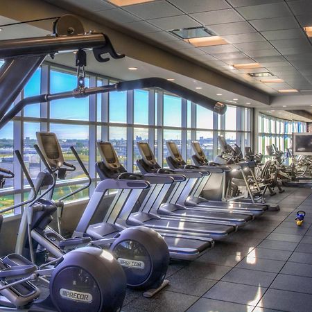 Courtyard By Marriott Winnipeg Airport Bagian luar foto