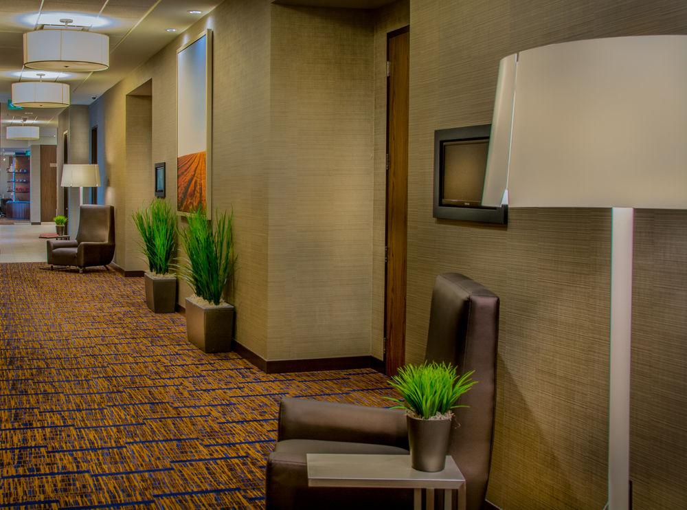 Courtyard By Marriott Winnipeg Airport Bagian luar foto
