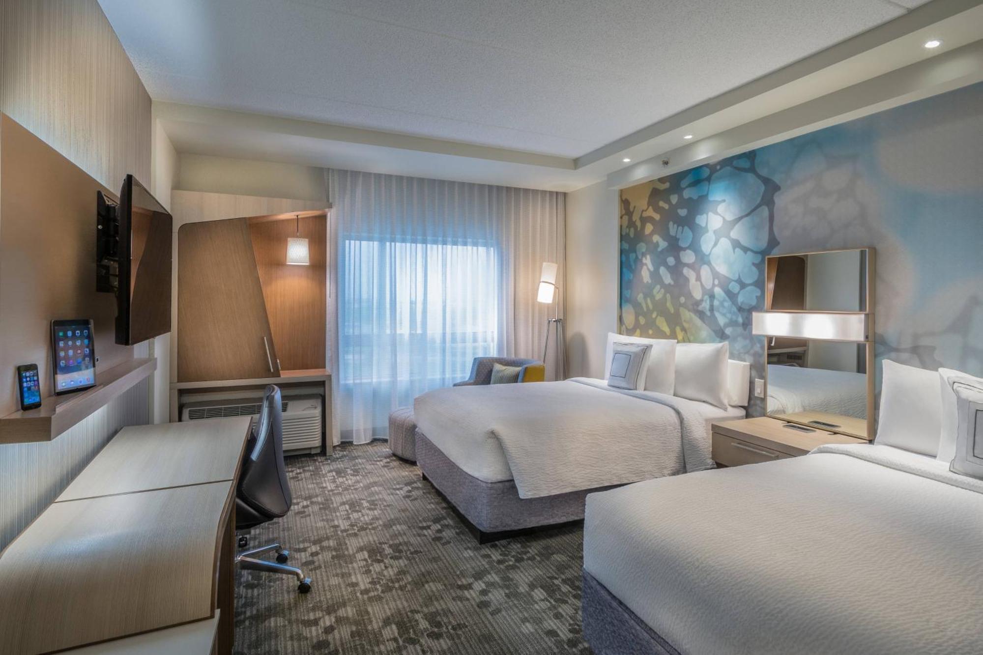 Courtyard By Marriott Winnipeg Airport Bagian luar foto