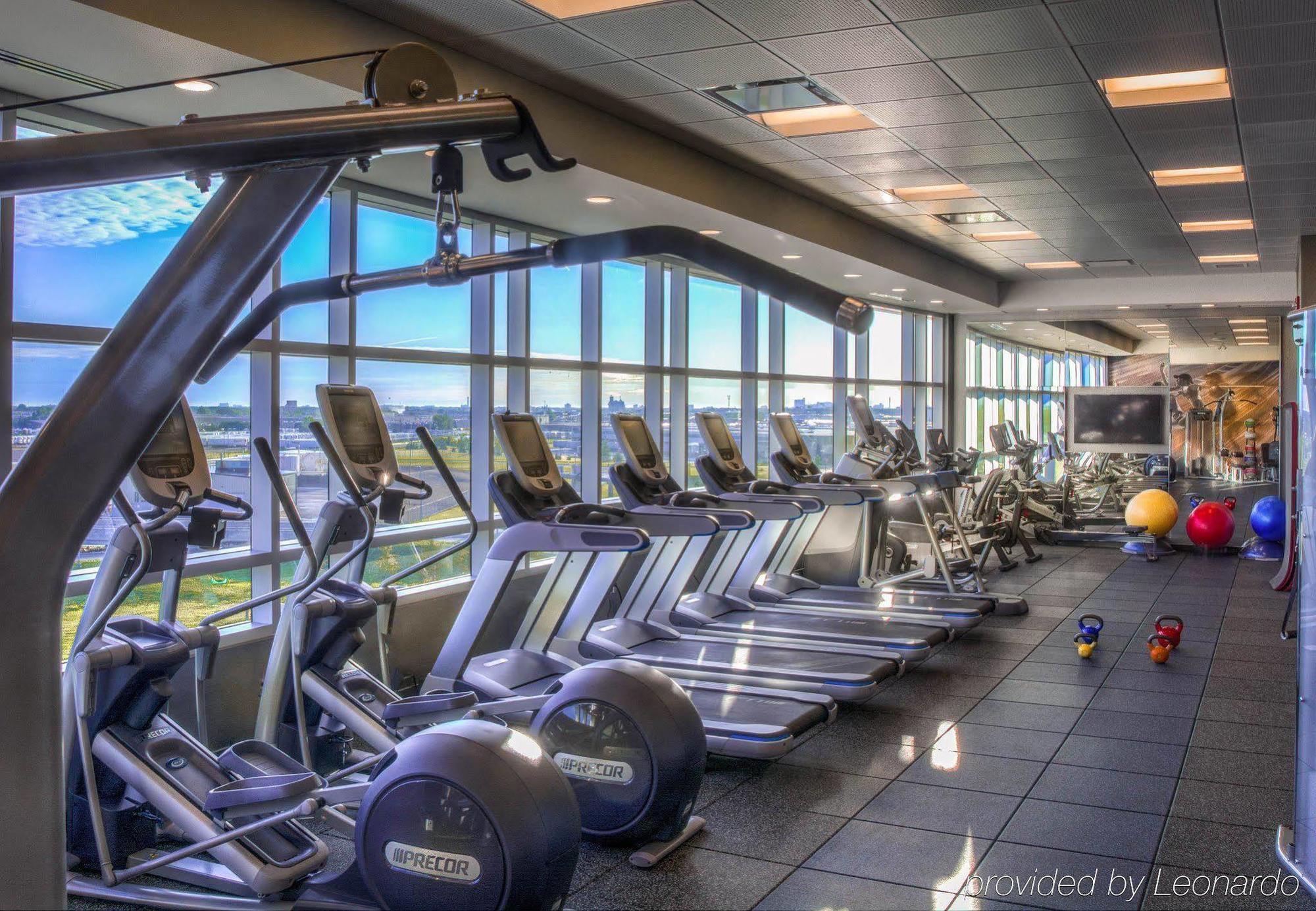 Courtyard By Marriott Winnipeg Airport Bagian luar foto